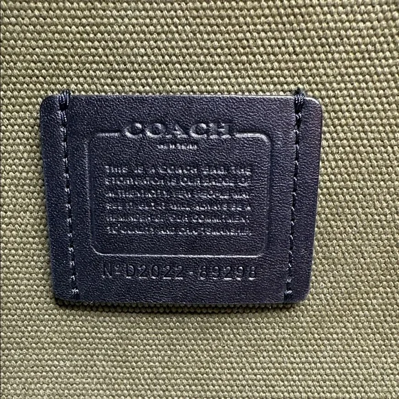 Coach Field Tote 40 Olive Green with Tan leather ❤️ - Picture 4 of 10